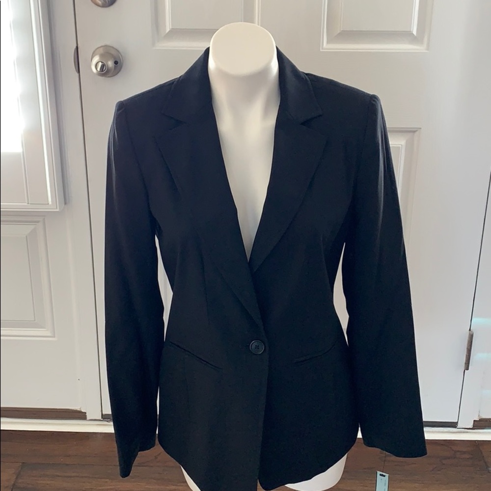 Perry Ellis Women  Fully Lined Black Jacket Size 6